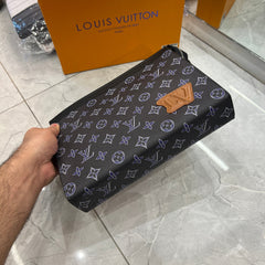 Trendy pouch premium Bag with box